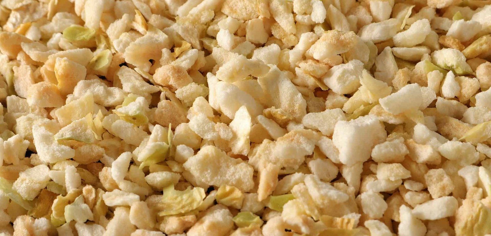 dried apple slices close up